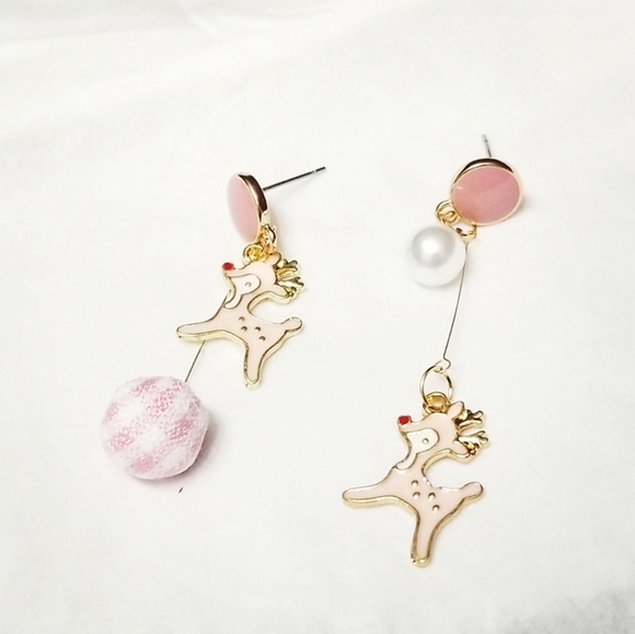 💎NEW💎PINK RED NOSE REINDEER DROP EARRINGS - Picture 6 of 8